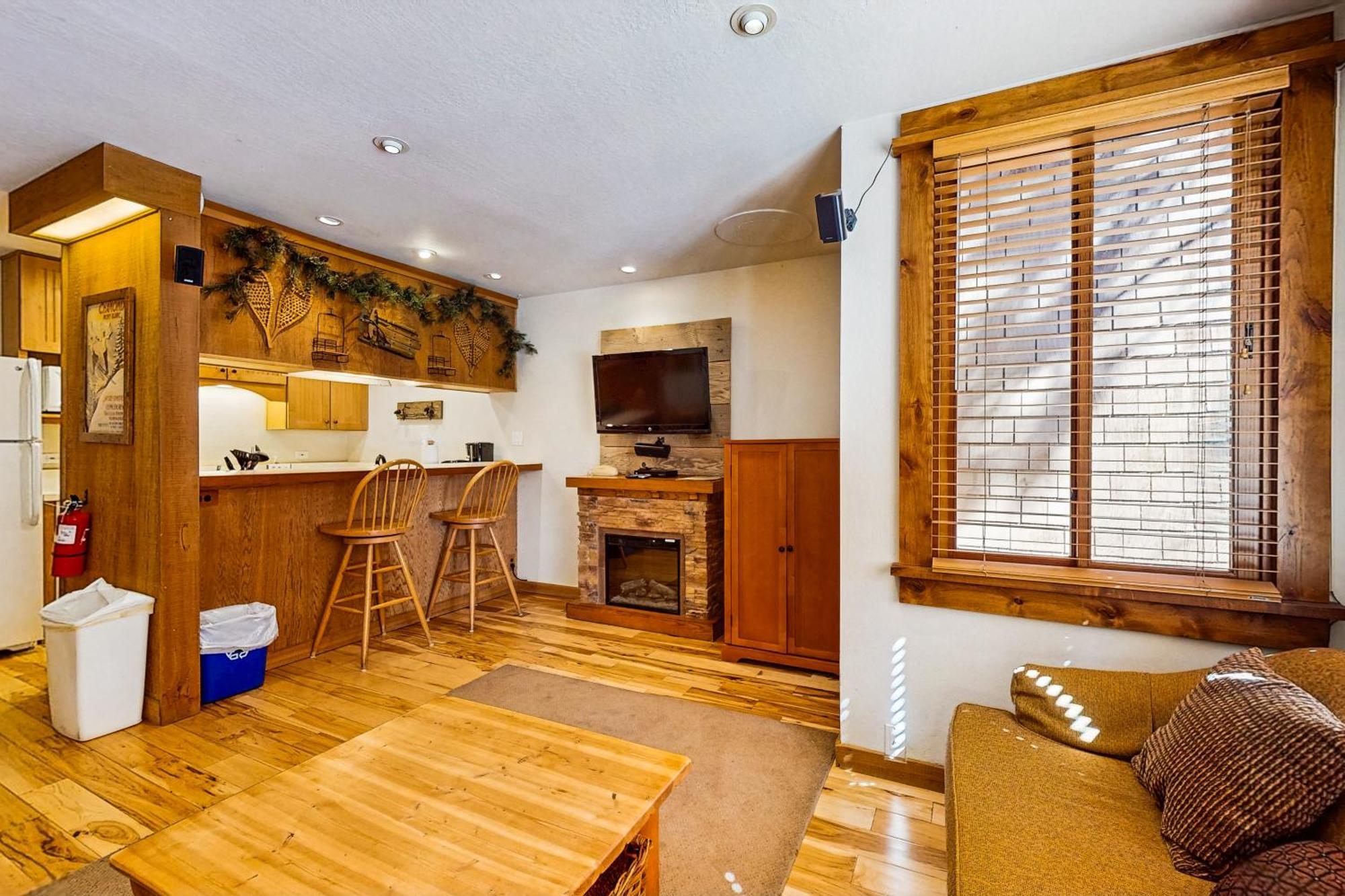Cozy Condo in Ski Trails Truckee Esterno foto