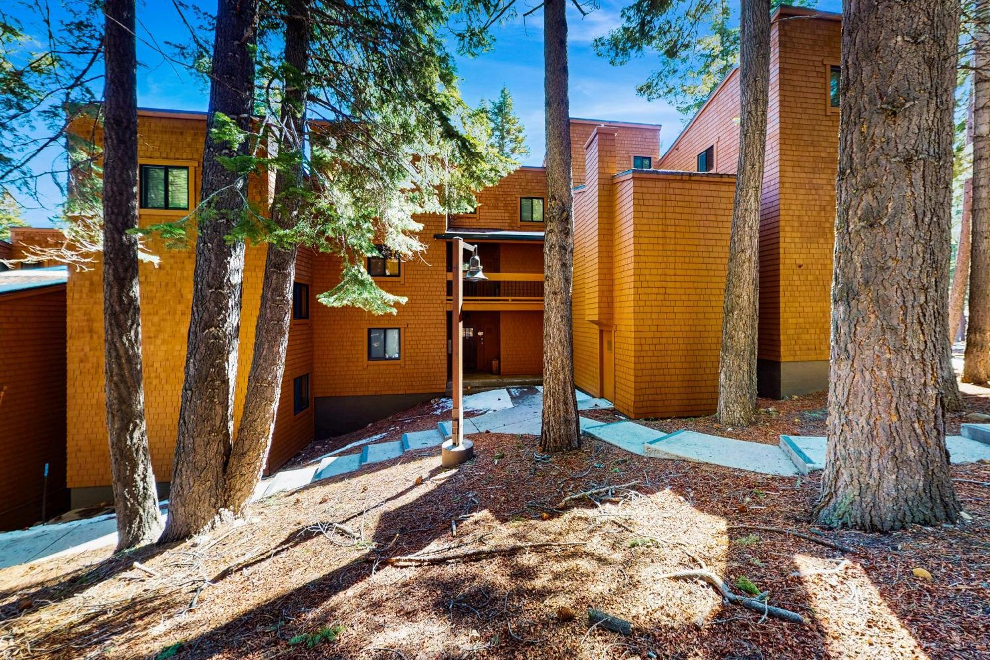 Cozy Condo in Ski Trails Truckee Esterno foto